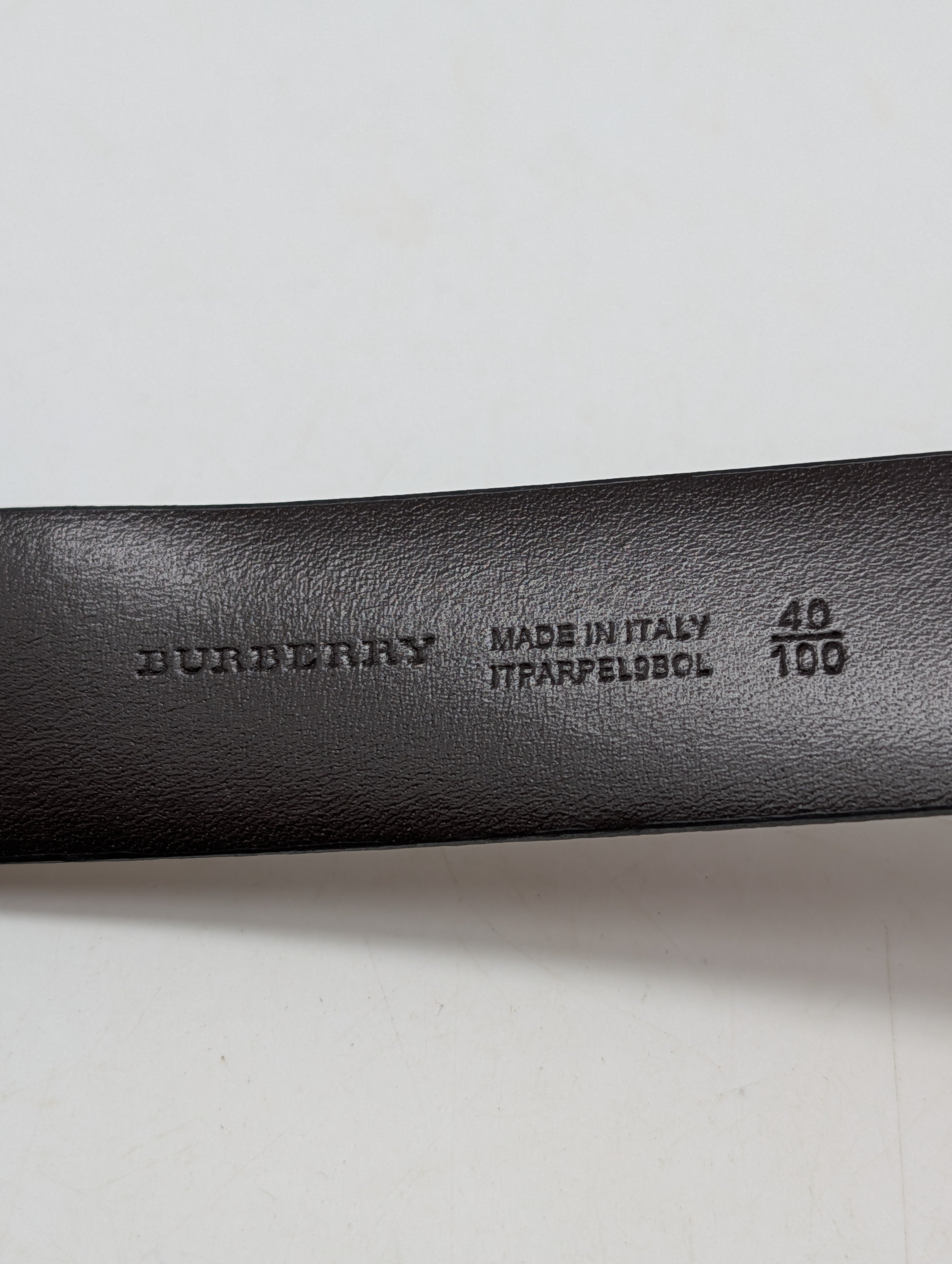 Burberry Belt with a gold plaque buckle
