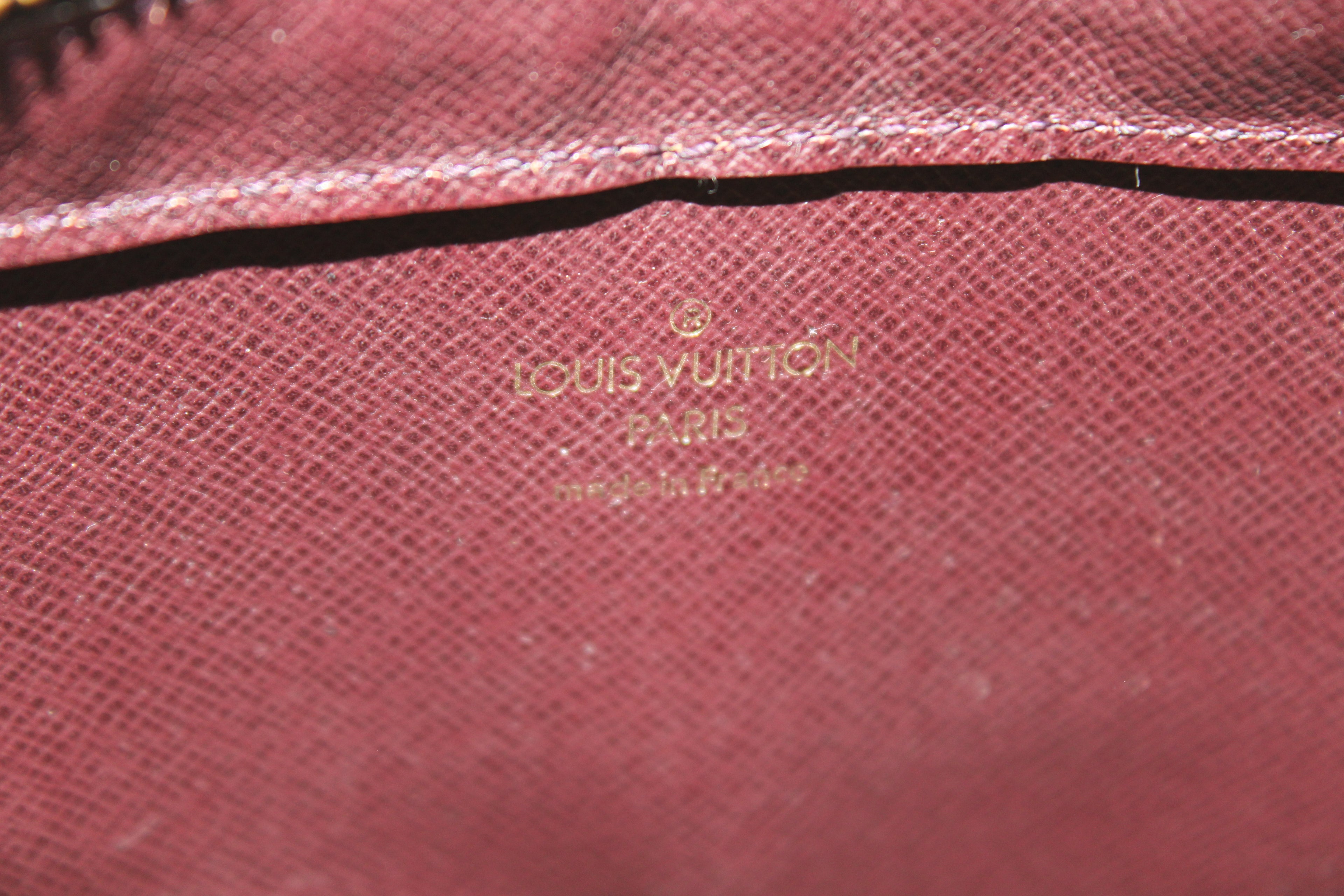 Louis Vuitton Taiga Baikal