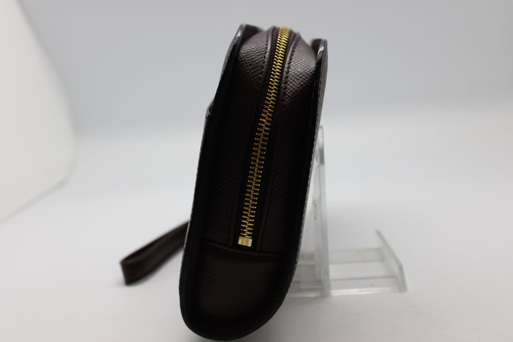 Louis Vuitton Taiga Baikal
