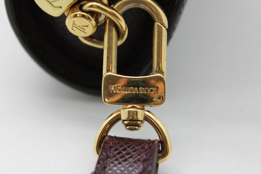 Louis Vuitton Taiga Baikal
